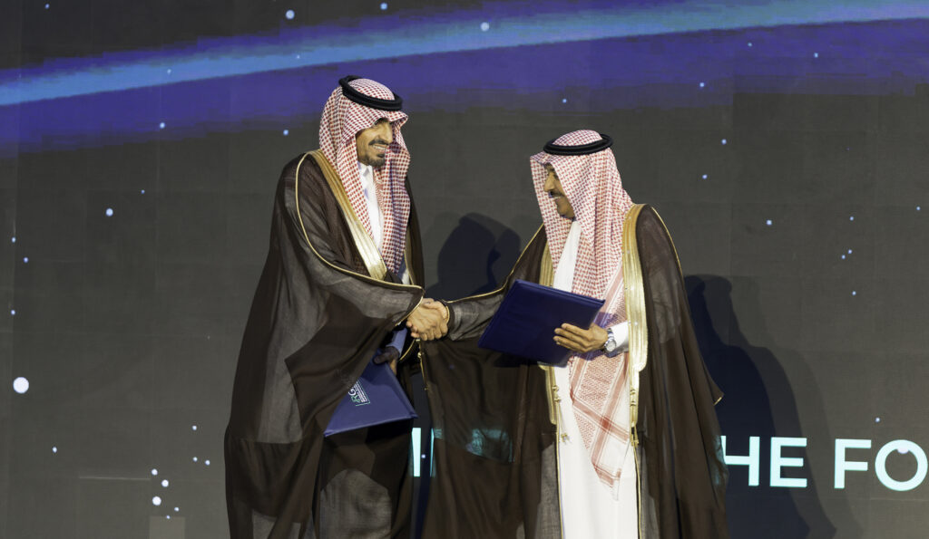 صورة من خبر: مؤسسة الملك عبدالله الإنسانية و«كيمارك» توقّعان أربع اتفاقيات لدعم المشاريع البحثية الاستراتيجية في التقنية الحيوية