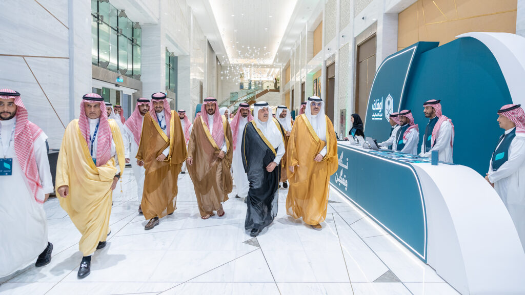 صورة من خبر: أمير منطقة الرياض يكرّم مؤسسة الملك عبدالله الإنسانية خلال اللقاء الدوري للقطاع الوقفي 2026